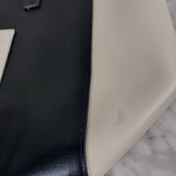 Kenneth Cole Recreation Women's Black and Cream Large  Tote - Picture 9 of 11